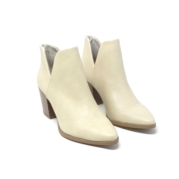 Sun + Stone Ankle Boots Eliza Ecru Faux Leather Almond Toe - Picture 2 of 11